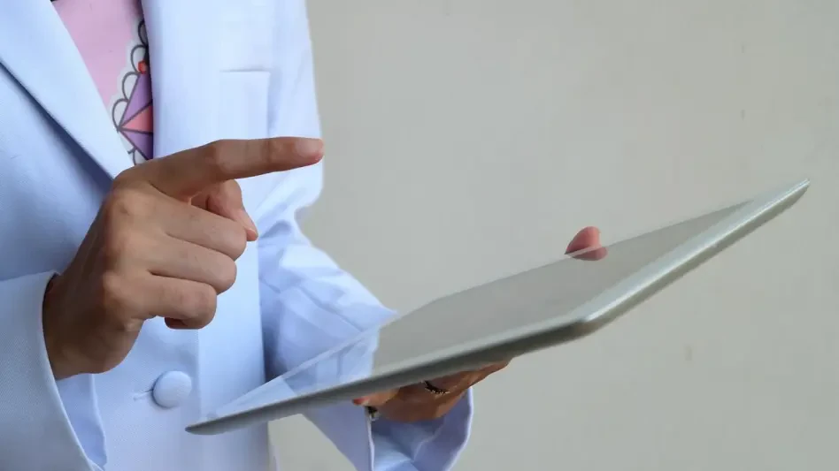 How Does Physical Therapy EMR Transform Healthcare Practices?